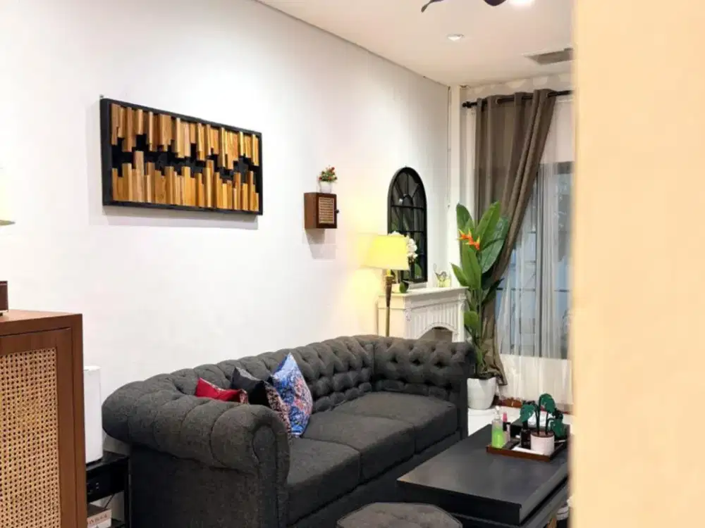 Rumah Full Furnished Hadap Barat Laut Taman Palem Lestari