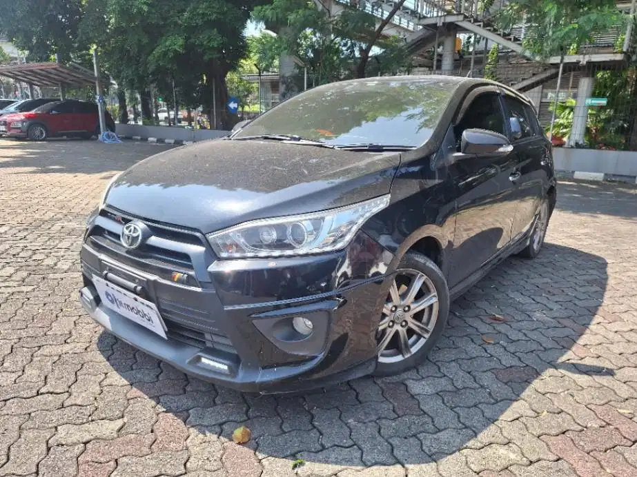 Cash dan Credit Toyota Yaris AT 2014 SVM