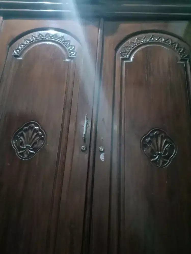Jual lemari pakaian kayu jati