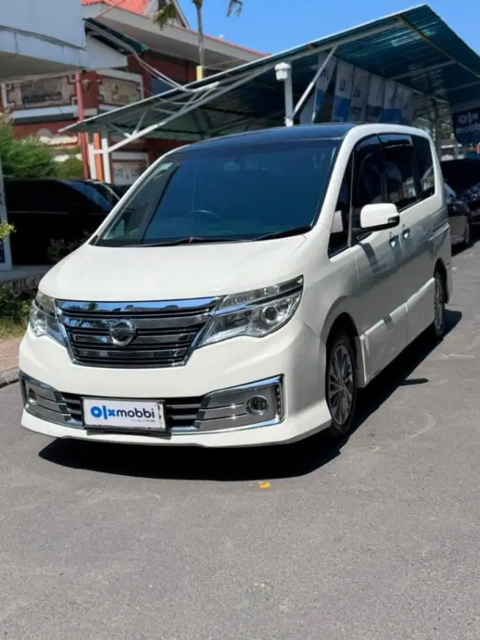 Nissan Serena 2.0 Highway Star Autech Panaromic Bensin AT 2016 Putih