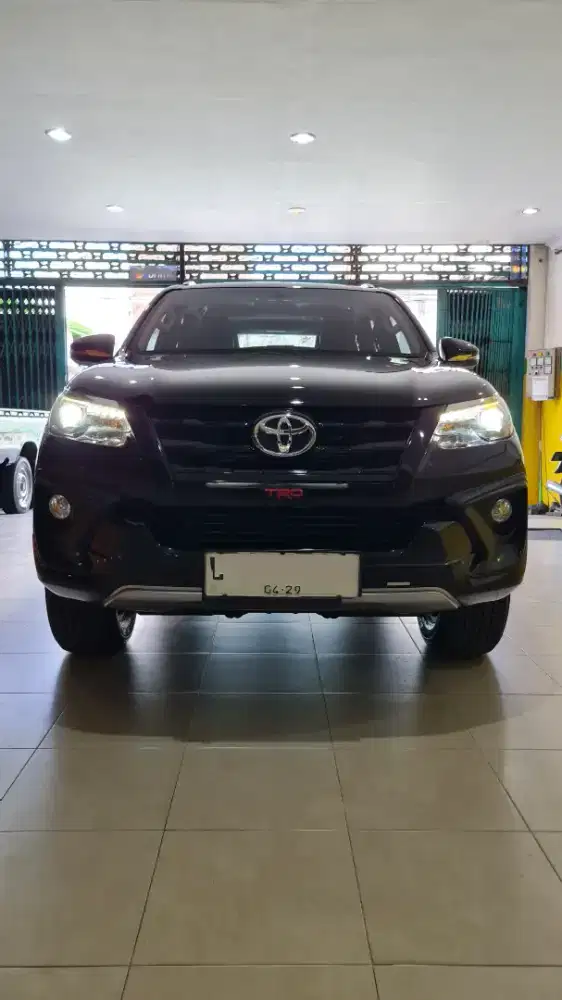 Toyota Fortuner VRZ TRD Sportivo Diesel 2.4 A/T 2019