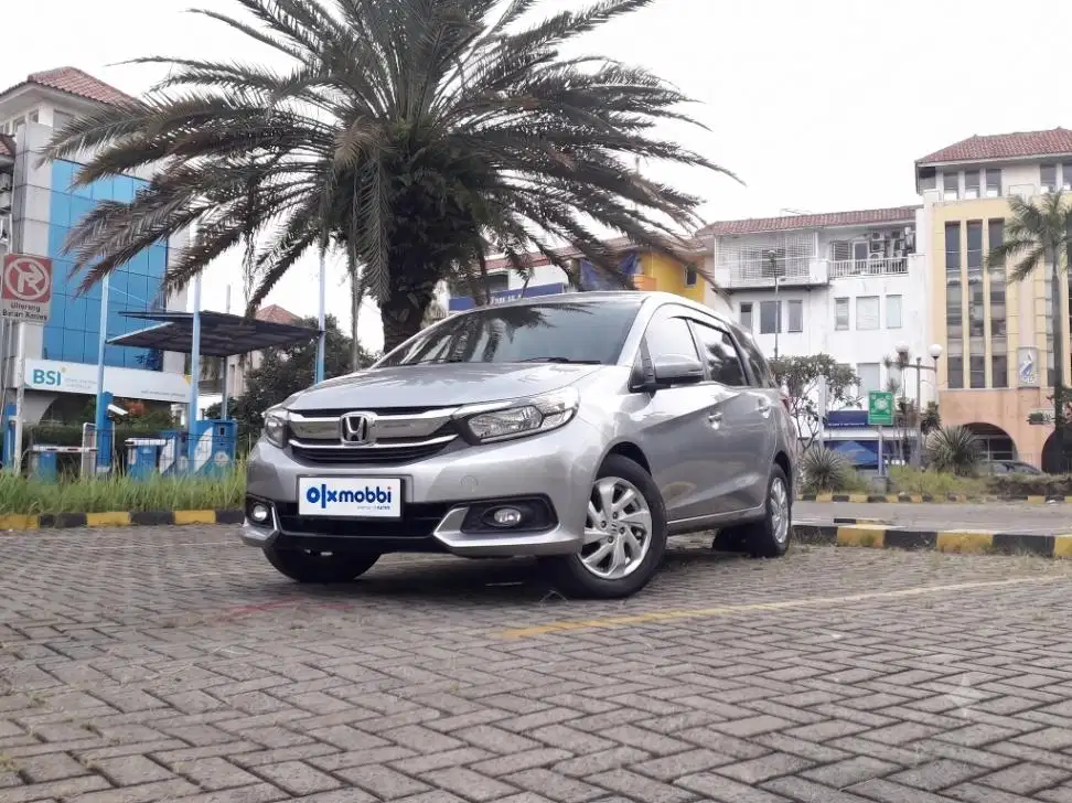 TDP 8, JT Honda Mobilio 1.5 E Bensin-AT Silver 2017