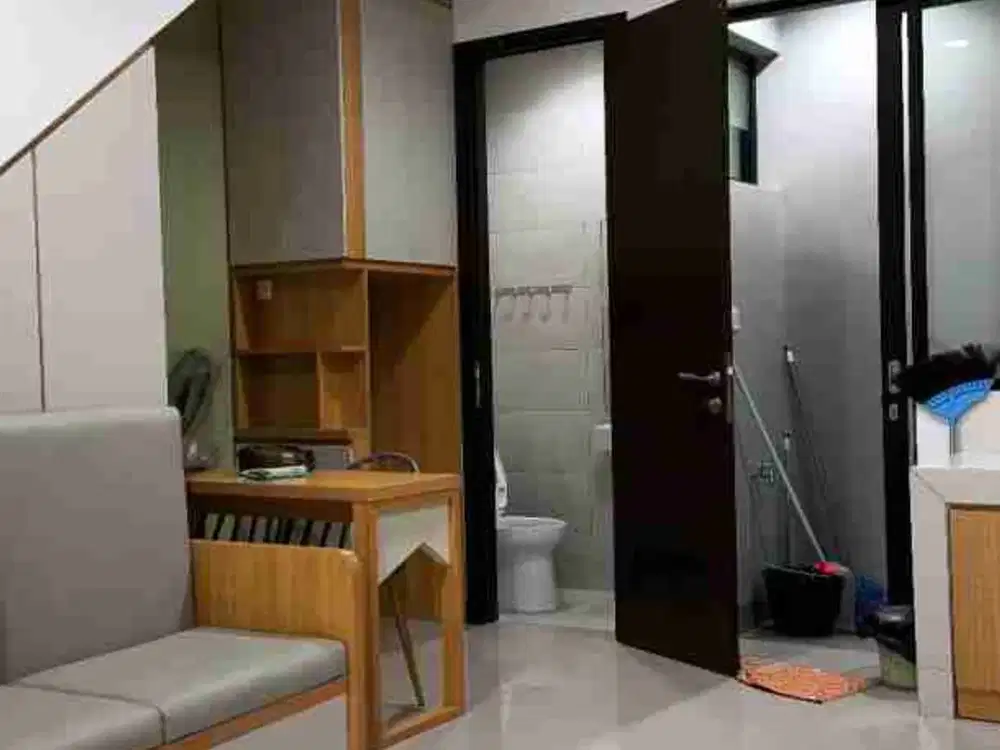 Sewa Rumah Florida Furnish 2 Lantai Pik 2