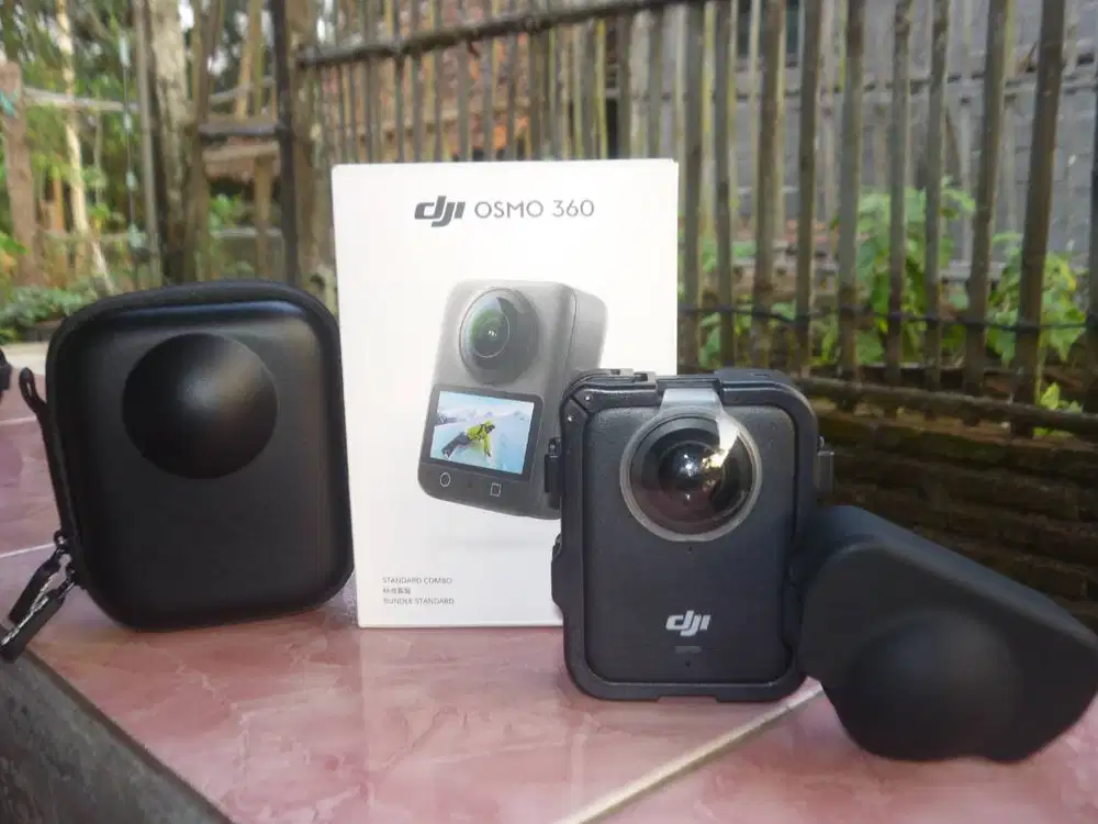 DJI Osmo 360 Standard Combo + Banyak Aksesoris