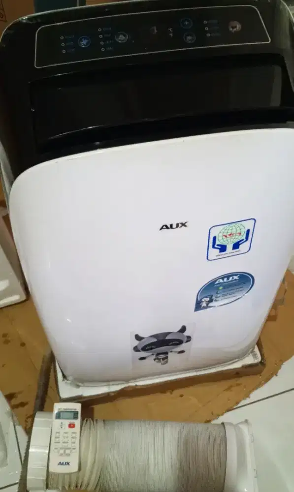AUX AC PORTABLE 1.5 PK-Putih