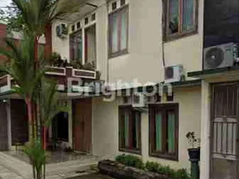 Rumah Sewa Besar 6 KT 6 KM condongcatur