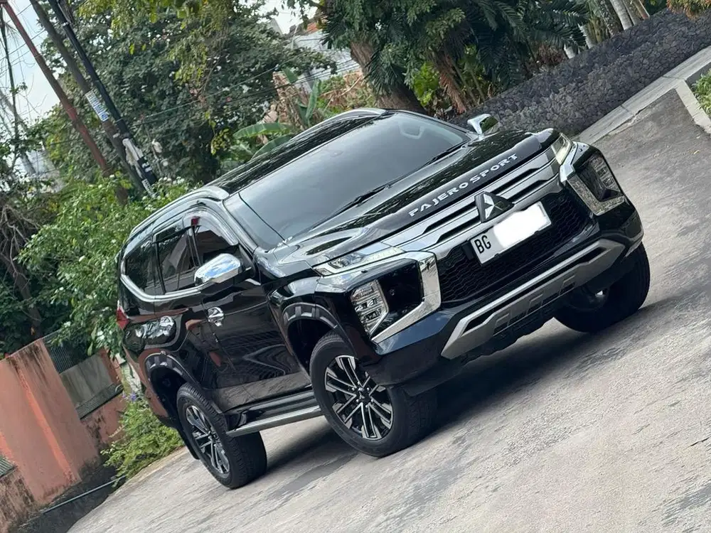 (KM 10 RB) Mitsubishi Pajero Sport Dakar 2.4 Diesel Matic 2023 BG Kota