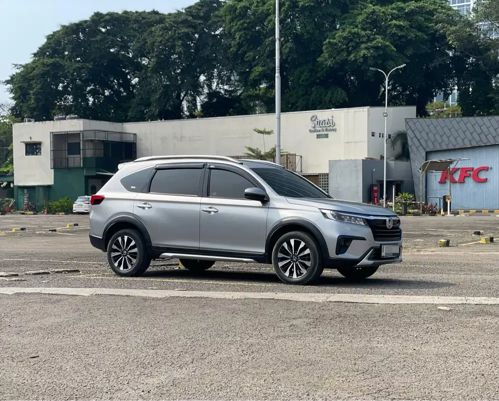 Termurah! BRV Prestige Sensing CVT Matic 2022 bisa tt mobil lain