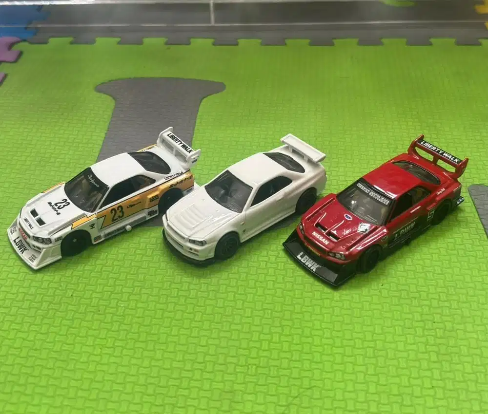 Hotwheels premium rlc r34
