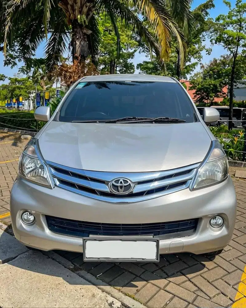 TOYOTA AVANZA G 1.3 AT 2012 SILVER