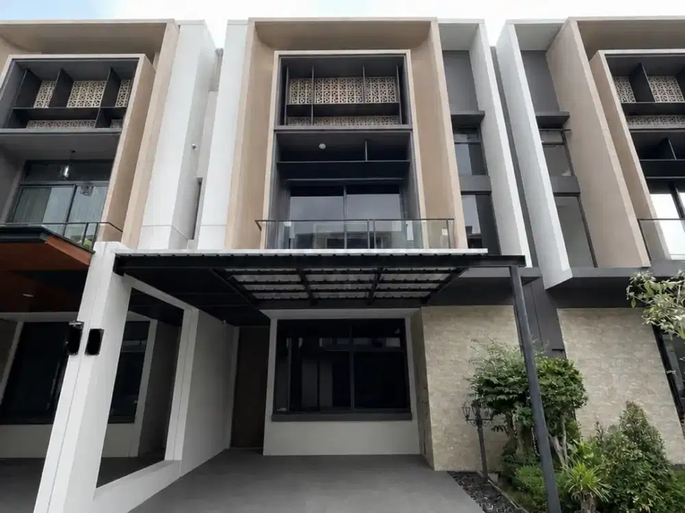 Rumah 3 Lantai 3+1 Kamar Dekat Eastvara di Tanakayu