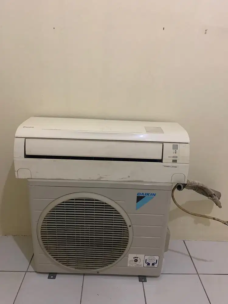 AC Daikin 1,5 PK