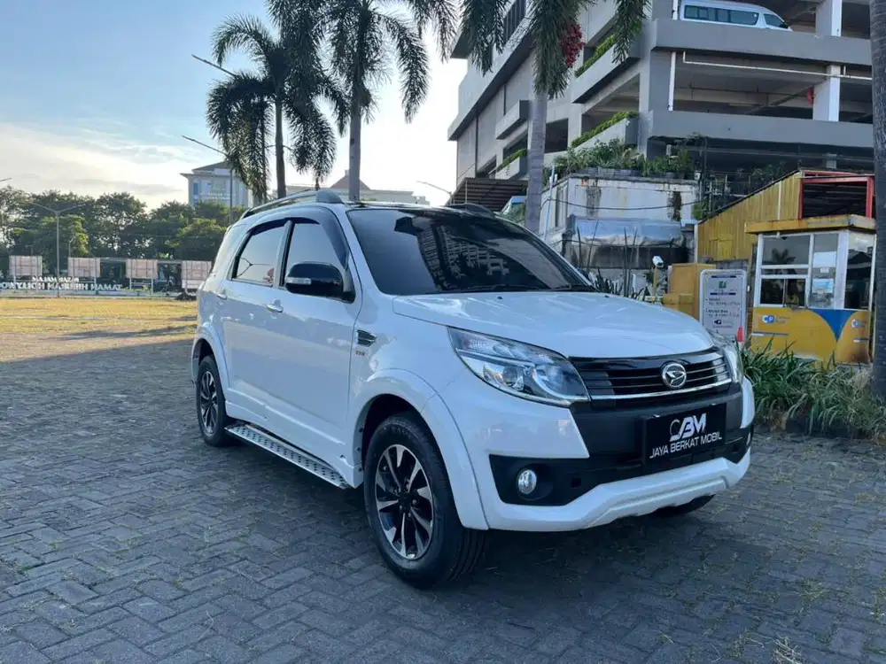 TERIOS 1.5 R CUSTOM AT 2017