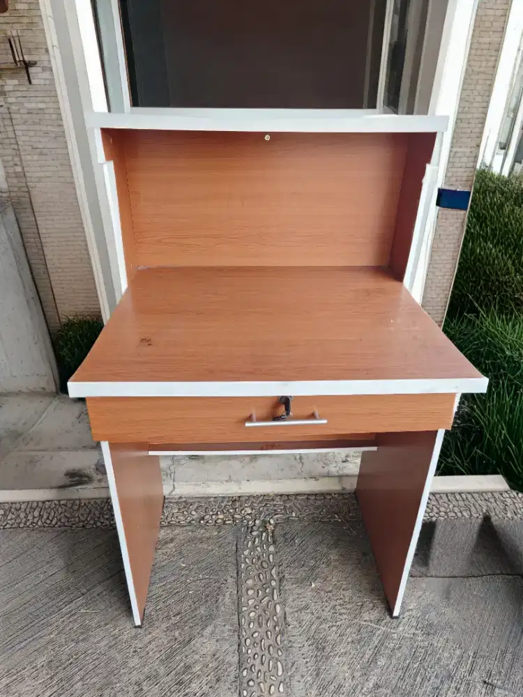 Meja kasir untuk kedai / cafe