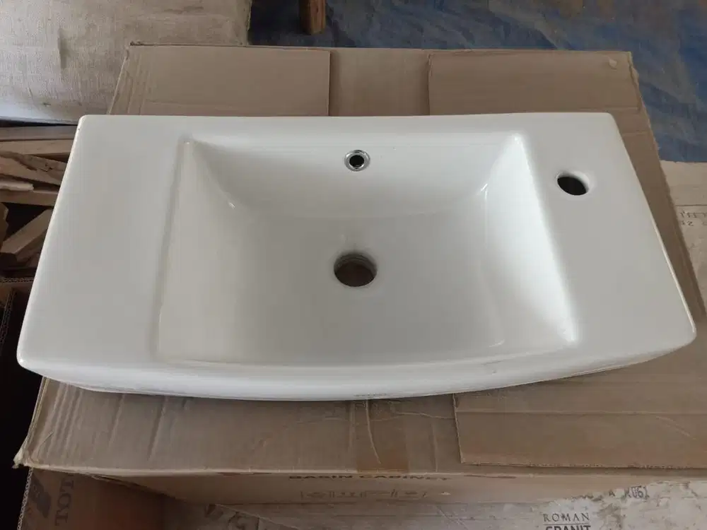 wastafel toto baru