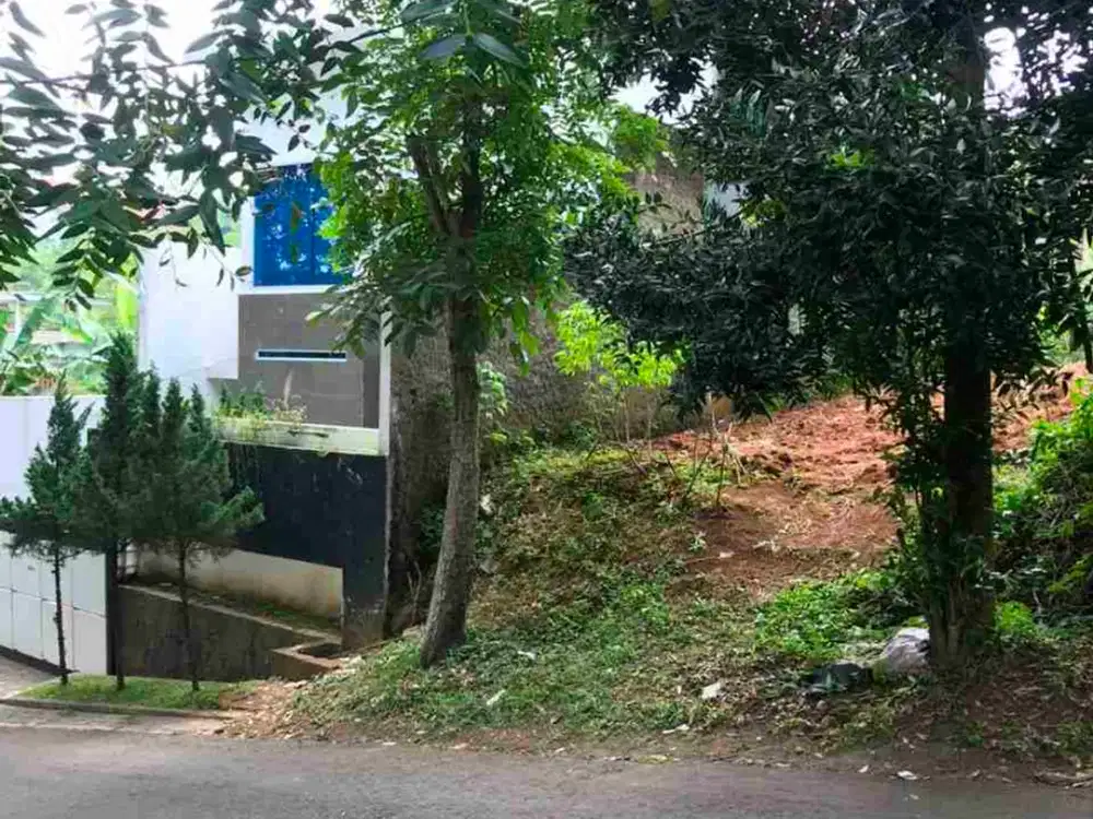 Dijual tanah siap bangun di dalam komplek cigadung sangat strategus dekat dengan dago resort bandung