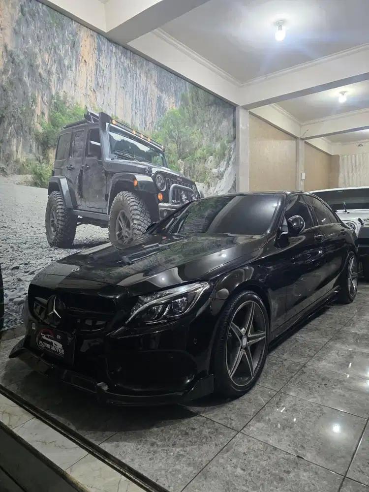 MERCY C250 AMG LINE TAHUN 2015.KONDISI SUPER