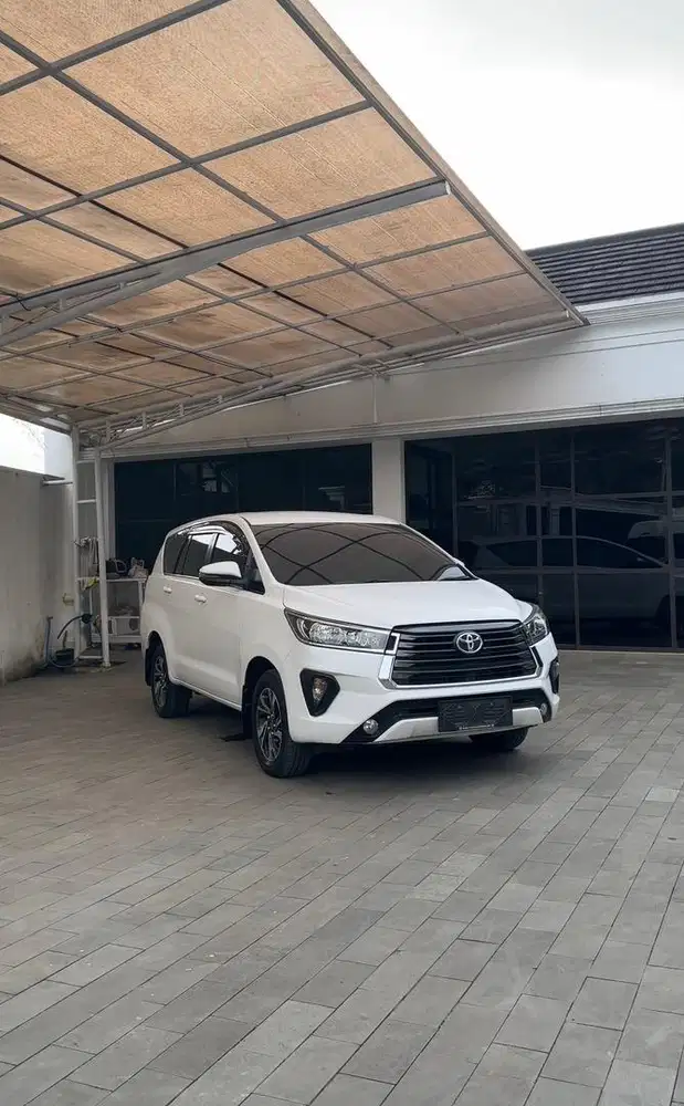 Toyota Kijang Innova Solar 2025