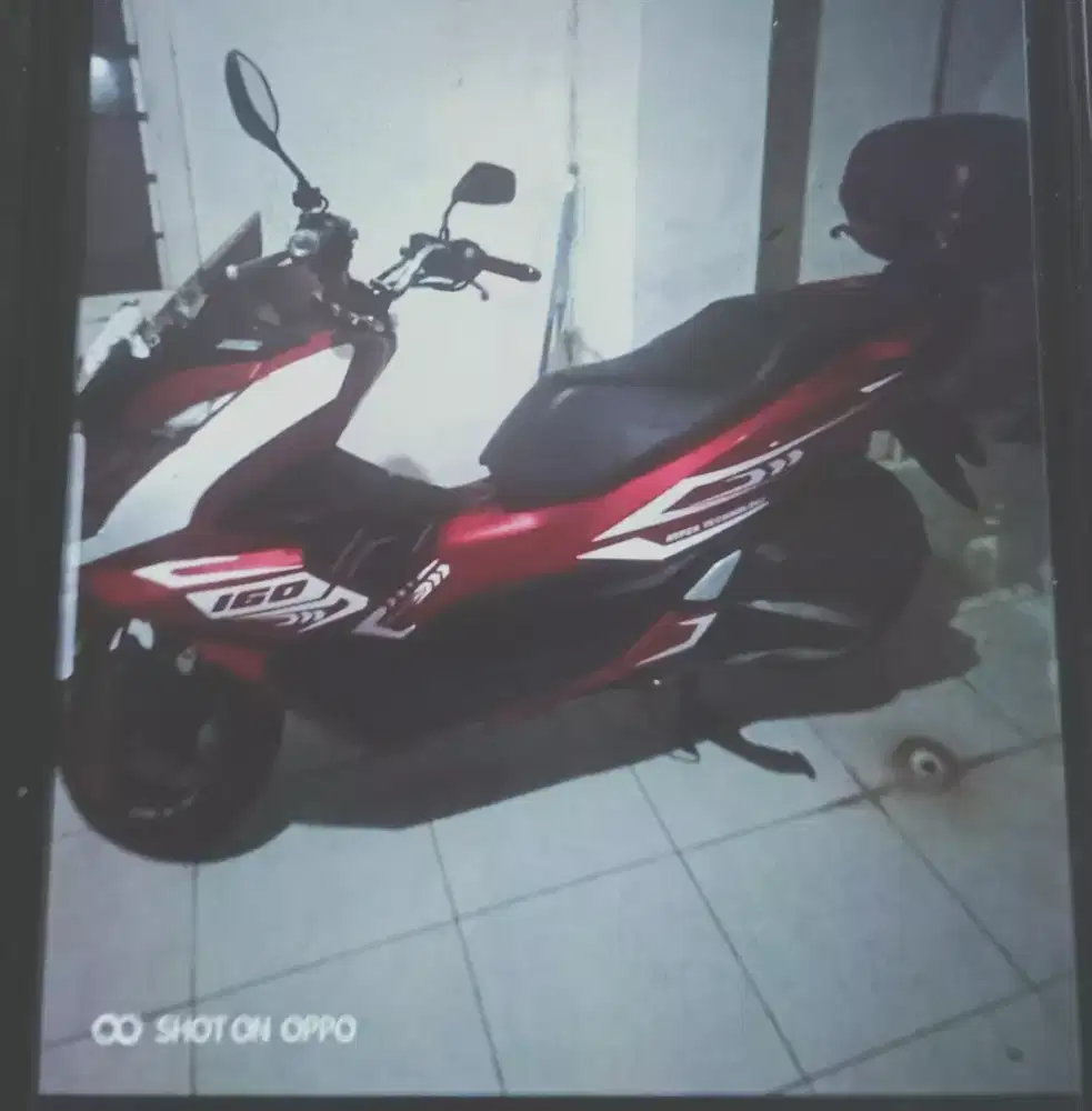 di jual Honda PCX ABS merah maron