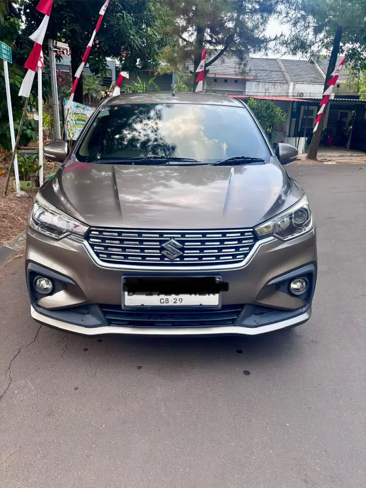 SUZUKI ERTIGA TANGAN PERTAMA
