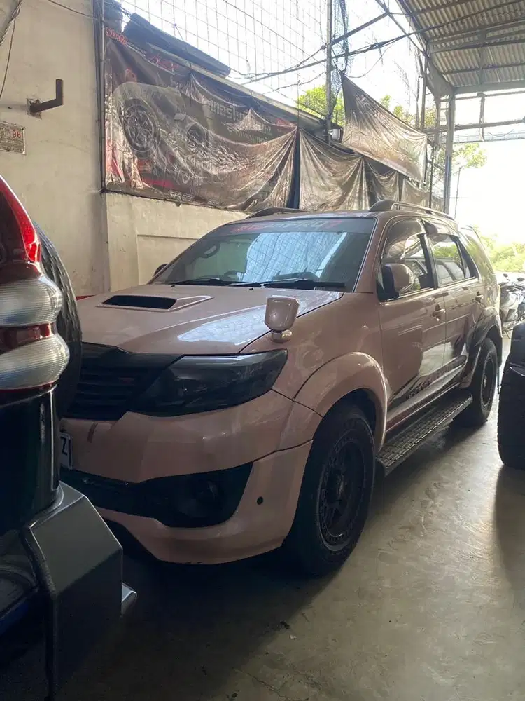 Fortuner TRD VNT 2.5 G AT 2015
