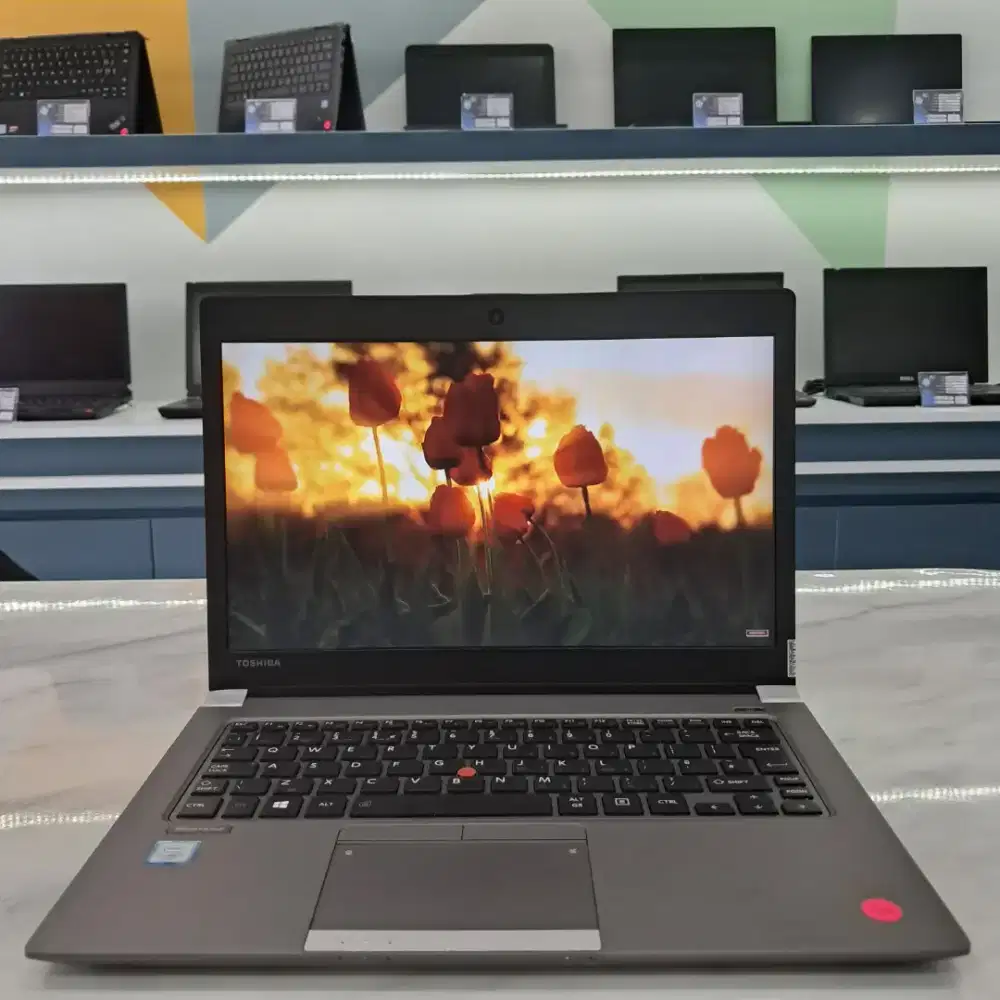 (T05) Laptop TOSIBHA /8G/256GB Cocok untuk pelajar