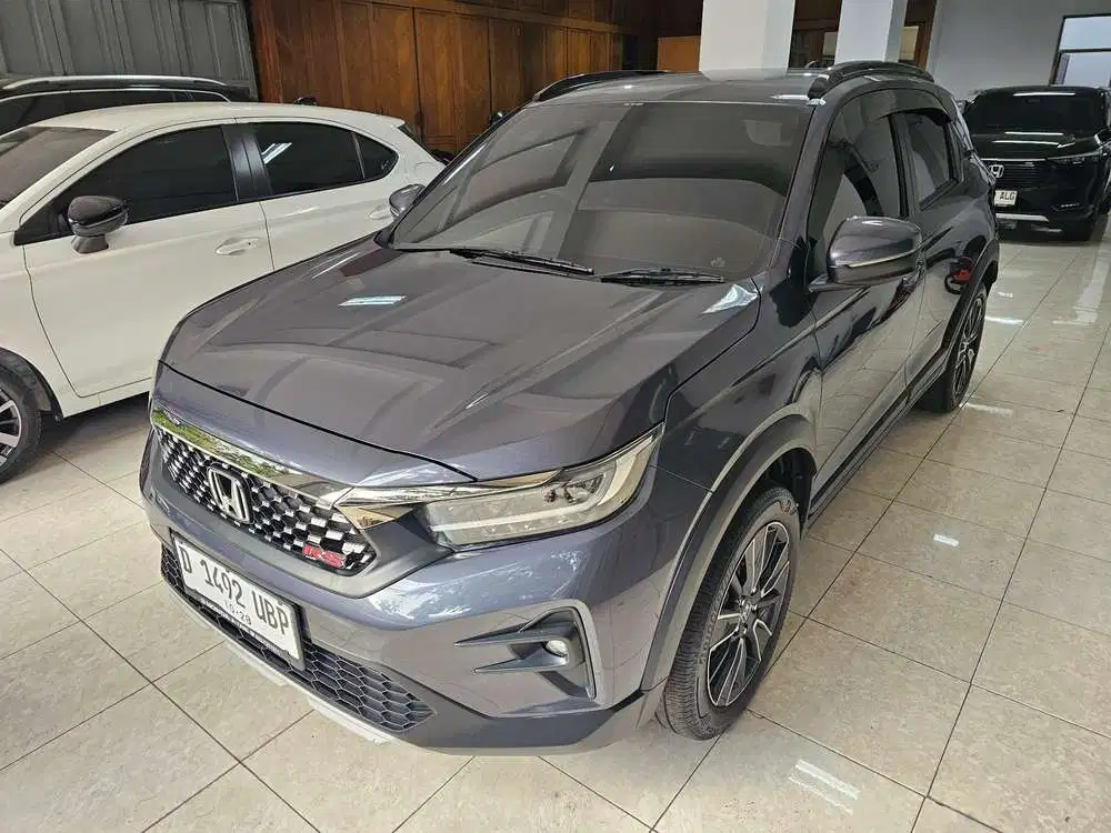 (LOW KM) Honda WRV 1.5 RS at 2023 abu2 meteor met, km 16rb, full orsnl