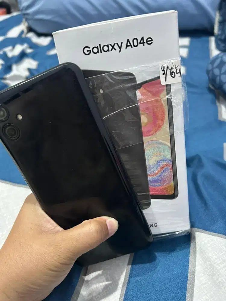 JUAL CEPAT SAMSUNG A04E 3/64 warna Hitam