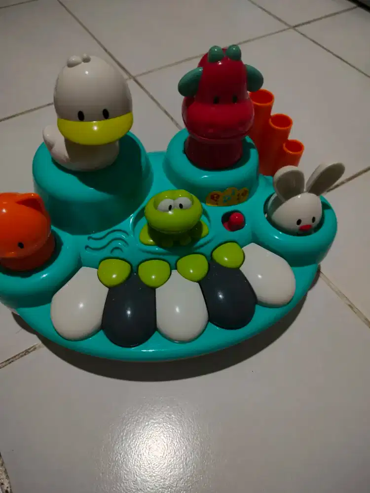 mainan anak bunyi hewan