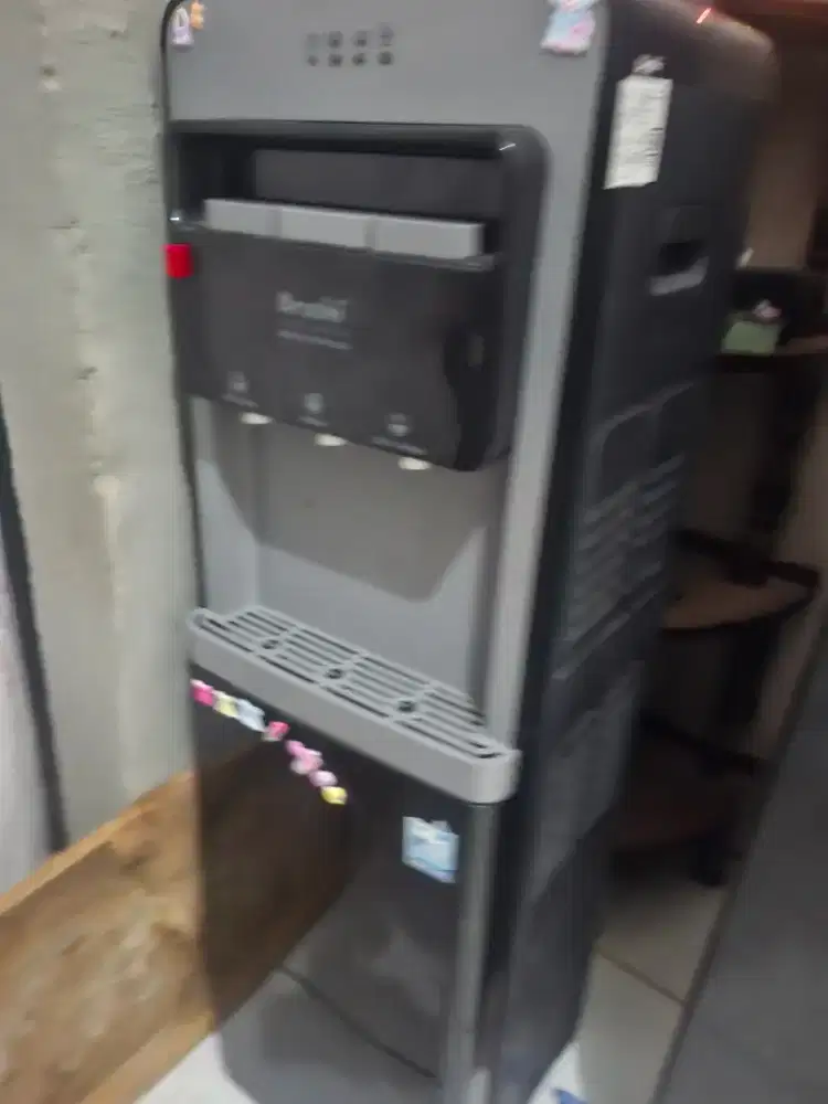 Dispenser arashi