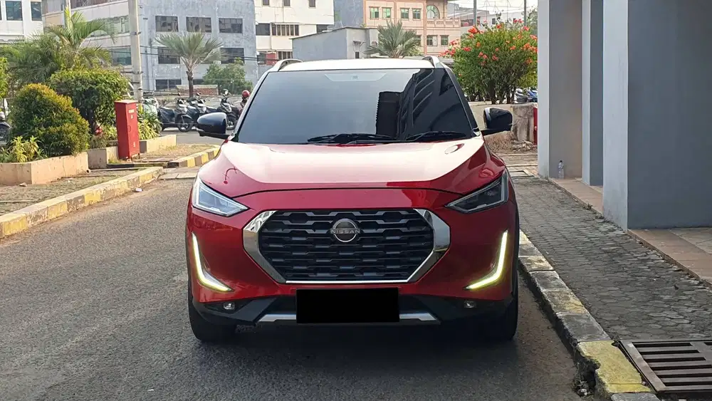 Nissan Magnite Premium 1.0 Turbo Two Tone Merah 2023 NIK 2022 Like New