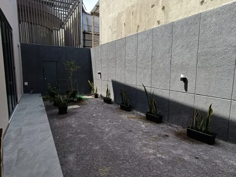 Disewa Rumah 2 Lantai di Jl. Setrawangi I - Kiaracondong, Kota Bandung