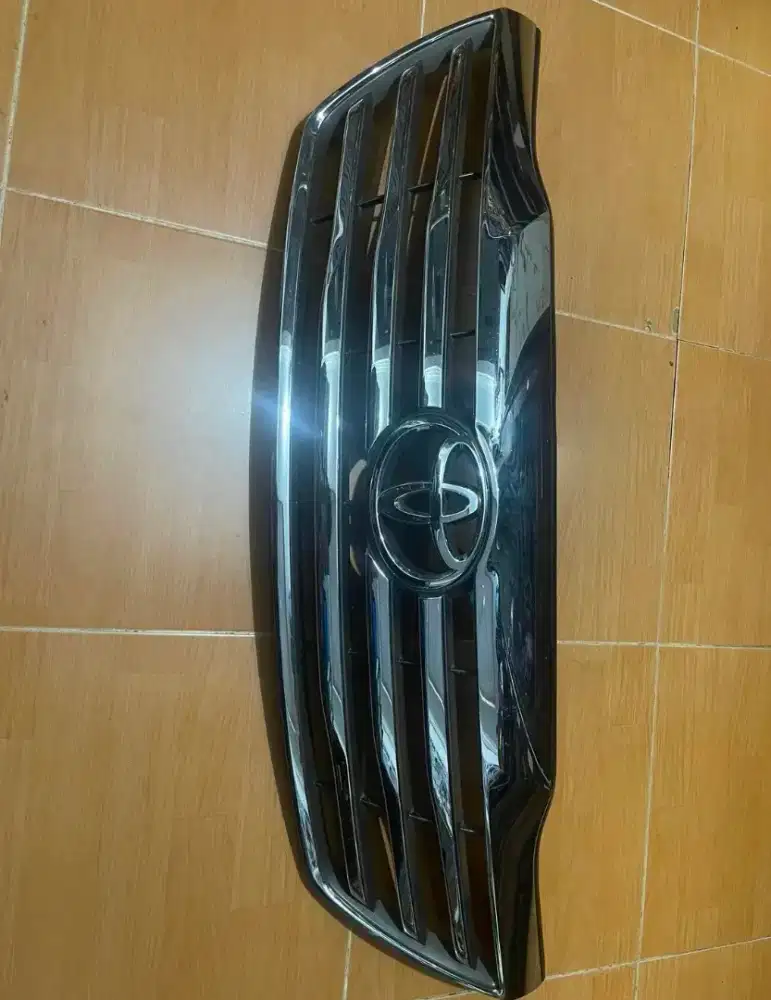 GRILL FORTUNER VNT 2013 ORIGINAL