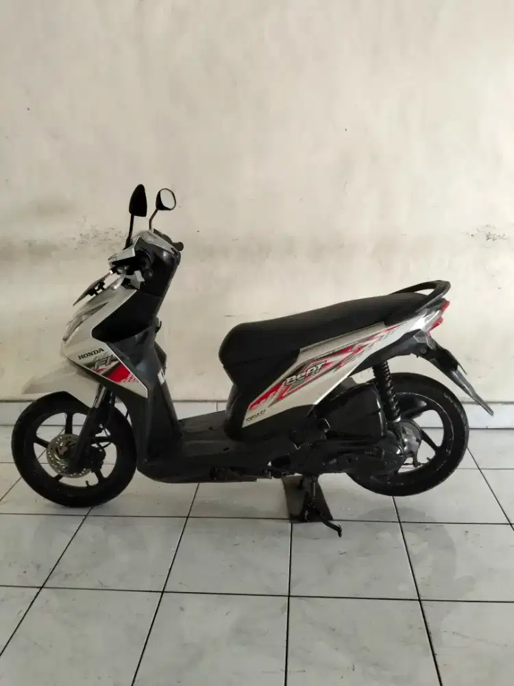 Beat fi thn .2013 cash. Bali dharma. Motor.