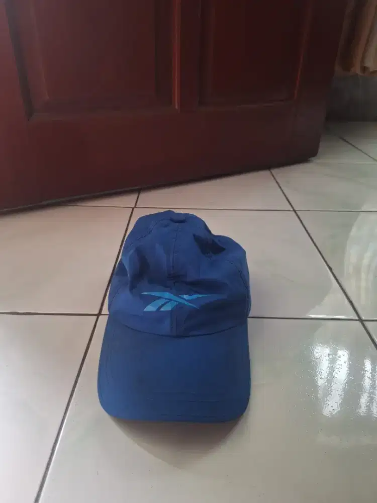 Topi Lari Reebok All Size
