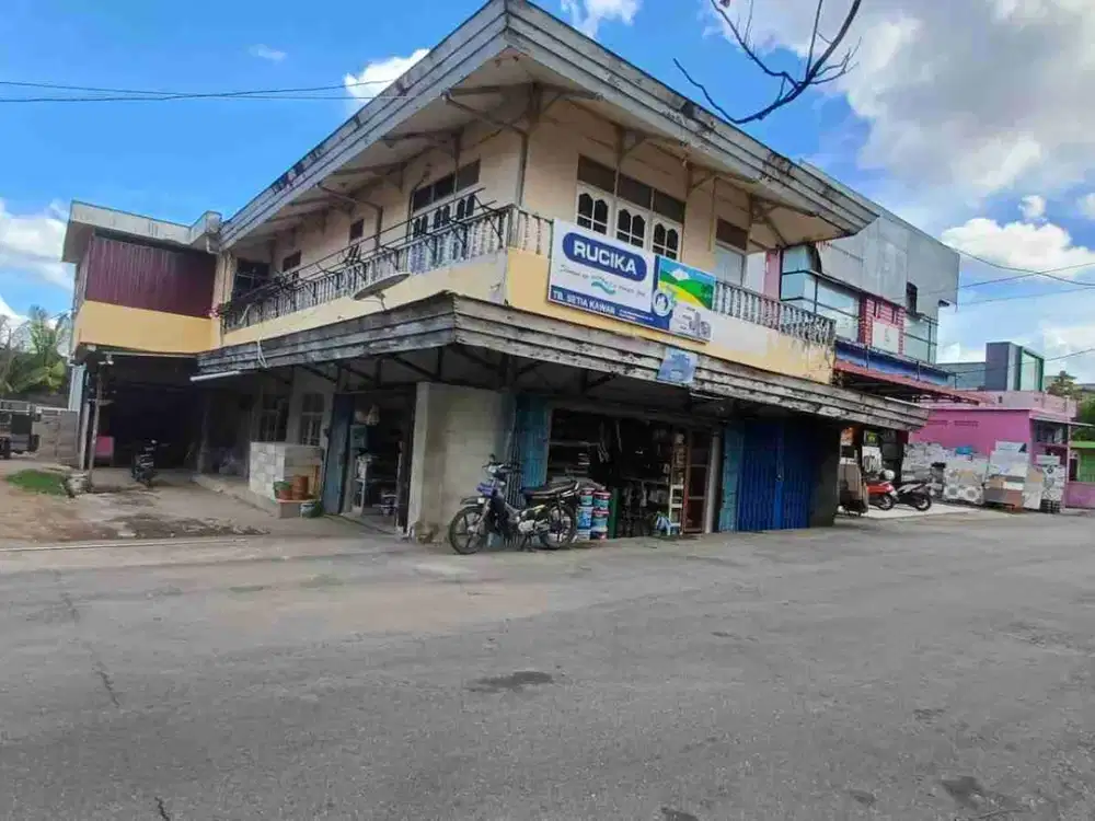 Dijual ruko 2 lantai di lokasi strategis kawasan ramai dengan akses mudah di Jl. H. R. A Rachman