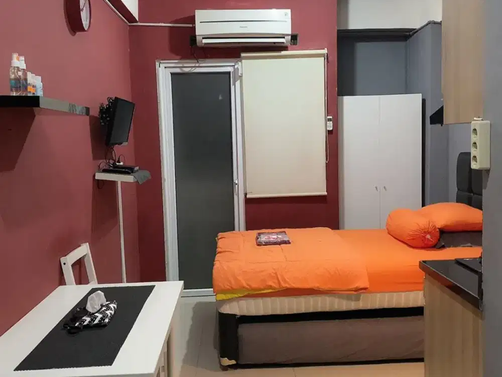 Di Sewakan Apartemen Dengan Fasilitas Komplit.