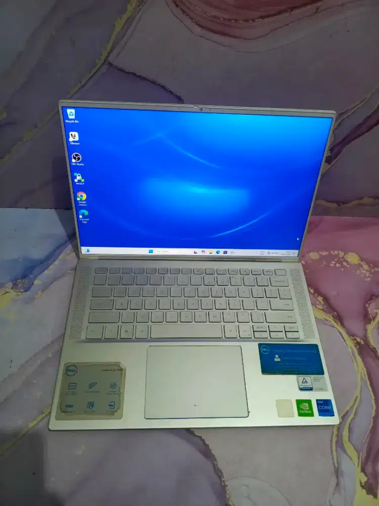 laptop Dell inspiron 7400 Intel core i7-1165g7 16/512 ssd mx350