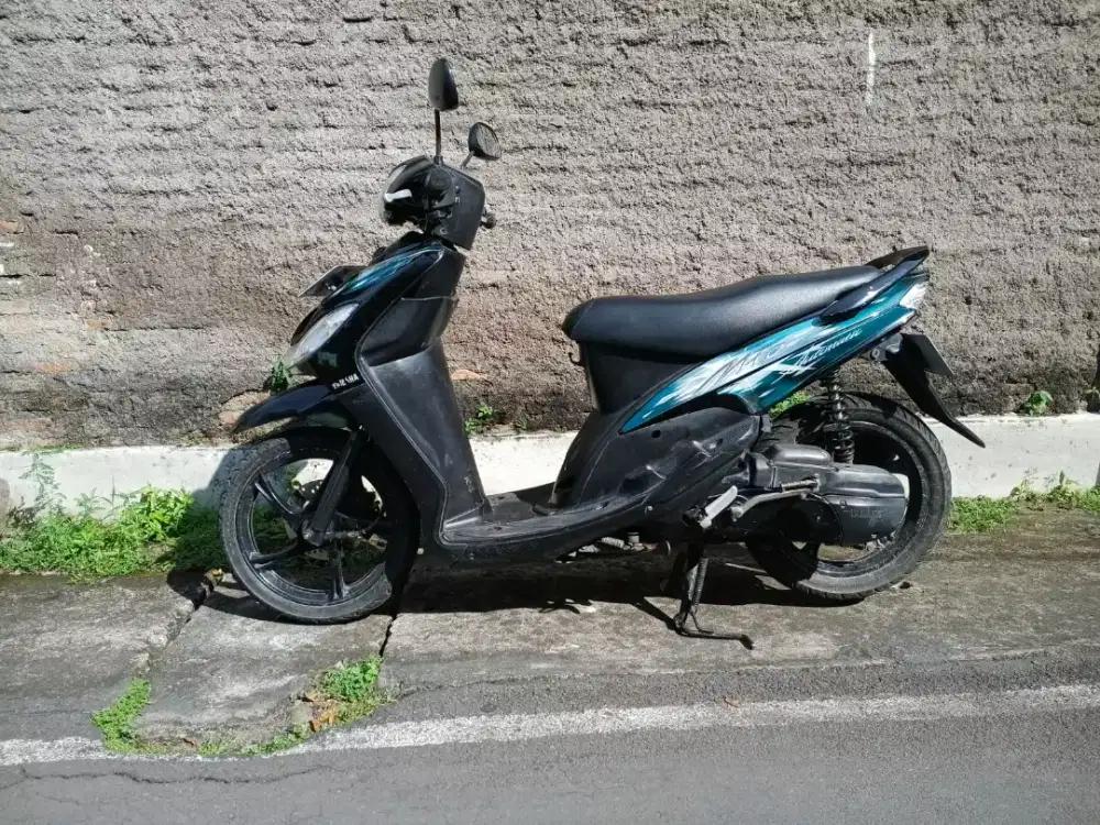 Mio msh ada th 2009 AD skh pjk gris body original mulus srt lgkap Josd