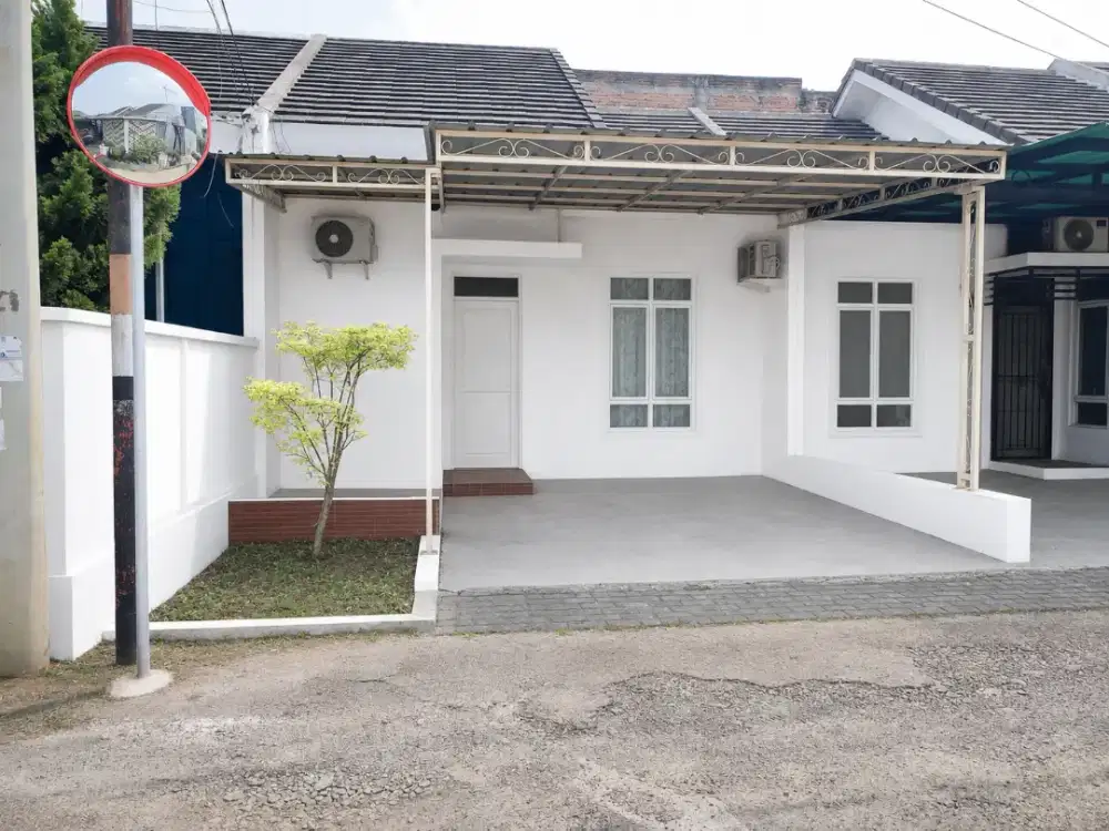 Disewakan Rumah lokasi strategis