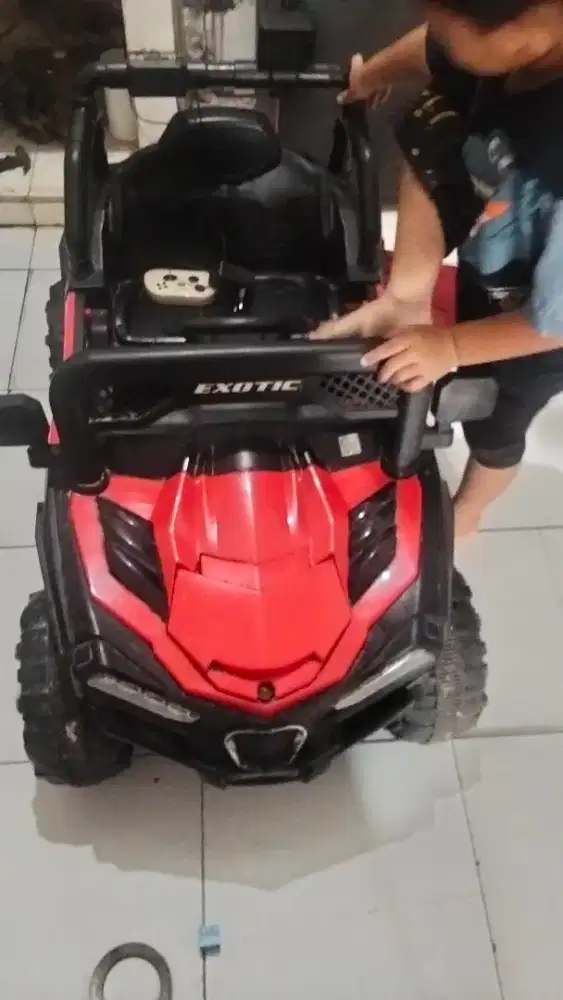 Mobilan aki di jual kondisi masih mulus jarang di pakai