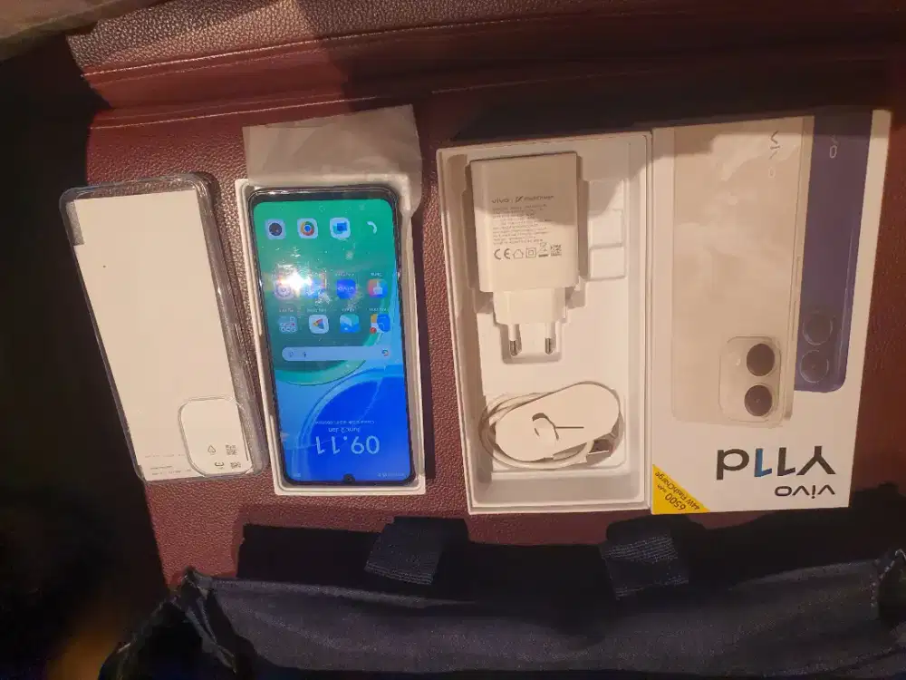 Vivo Y11d 4/64 garansi resmi 26 juni 2027 mulus fullsett original