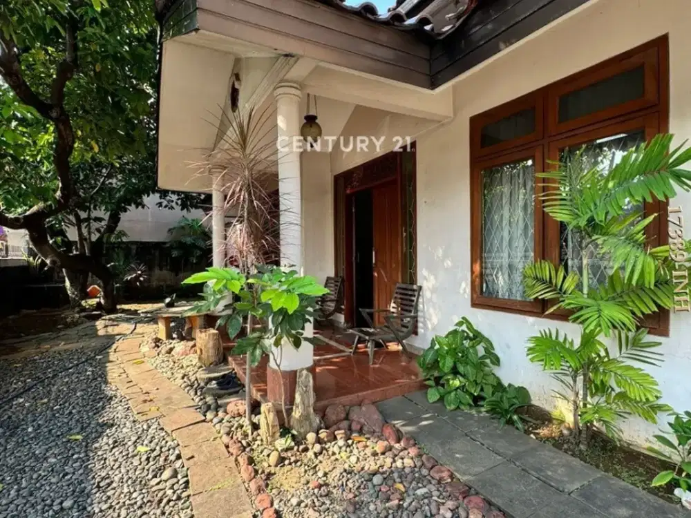 Dijual Rumah Strategis Di Pasar Minggu Depan Lapangan