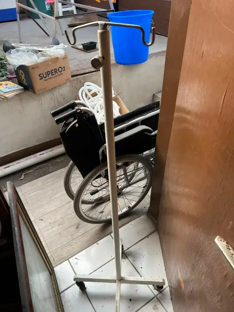 Tiang infus stainless