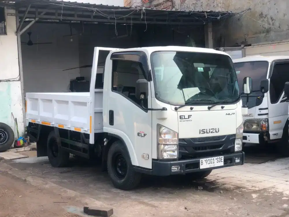 Isuzu GIGA NLR85 ps125 engkel std bak 3way 2022 ( euro 4 )