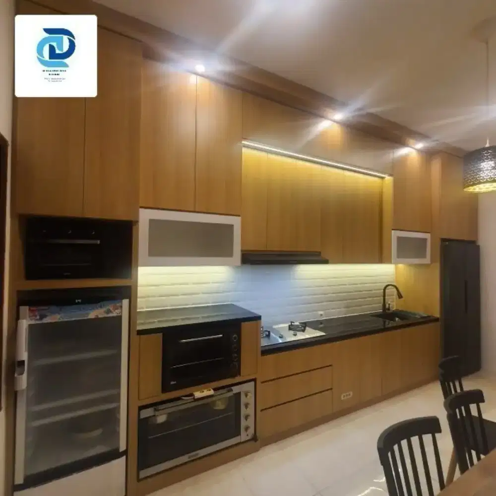 Kitchenset lemari wallpanel serta semua furniture custom freedesain