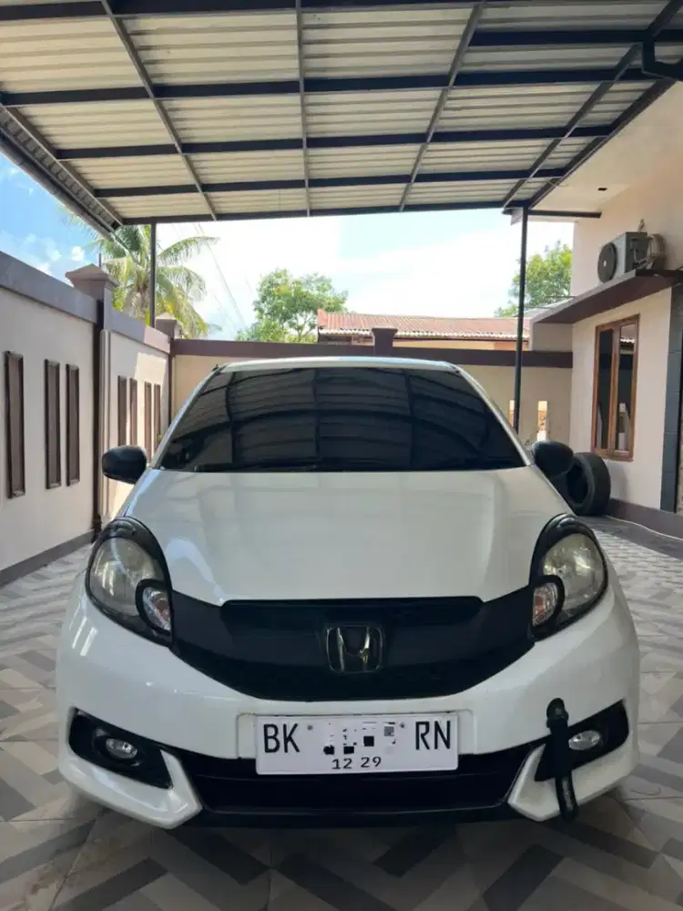 Dijual mobil brio  th 2014 manual