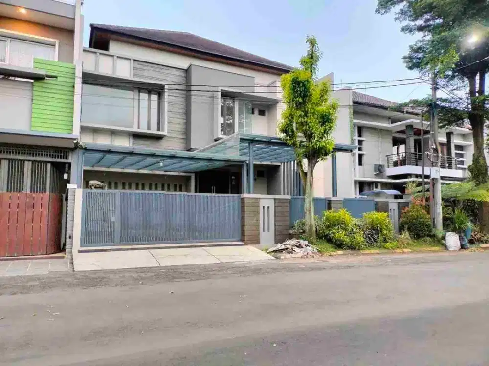 Rumah Modern di Komplek Batununggal Indah