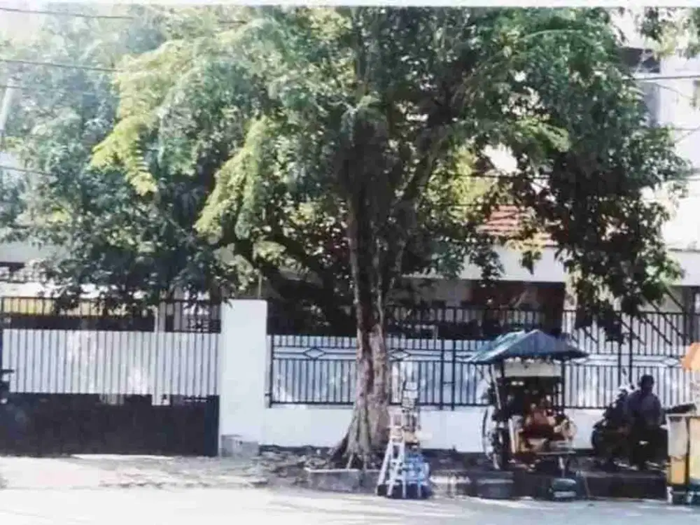 Dijual Murah Rumah di Raya Karang Menjangan Gubeng Surabaya Pusat