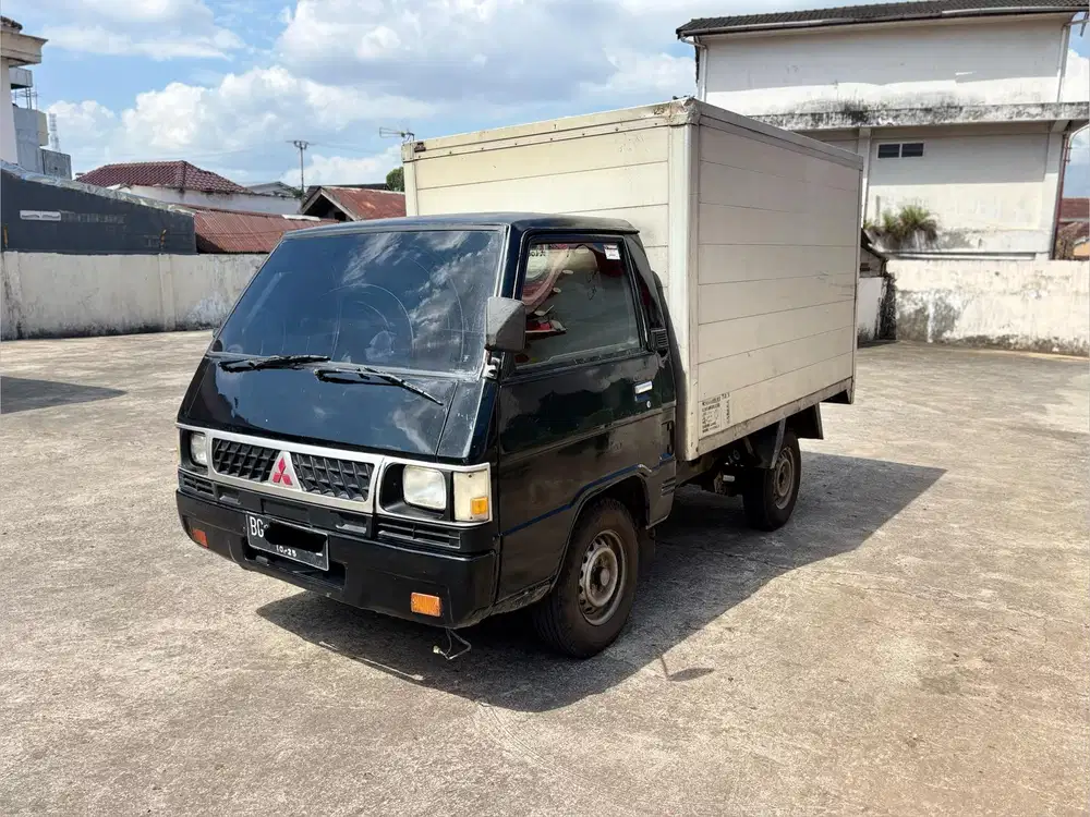 Pick Up BOX Jumbo L300 4x2 M/T 2015/2016